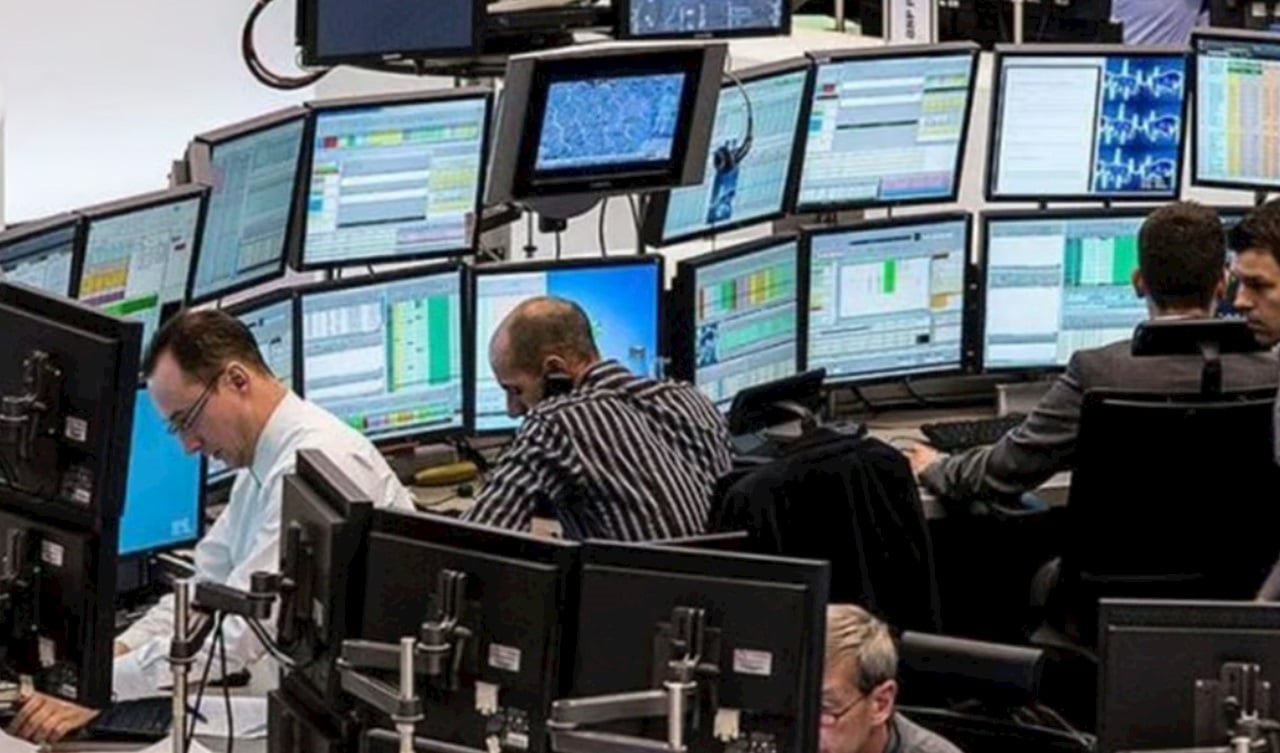 Borsa İstanbul'da Sert Düşüş: BIST 100 Endeksi Yüzde 2,15 Değer Kaybetti