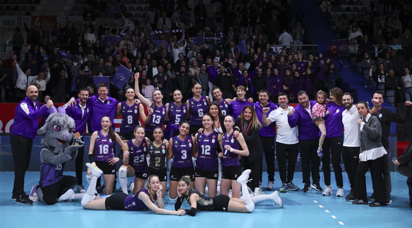 Zeren Spor, ŁKS Commercecon Lodz'u 3-0 Mağlup Etti - Türkiye Voleybol Federasyonu | TVF