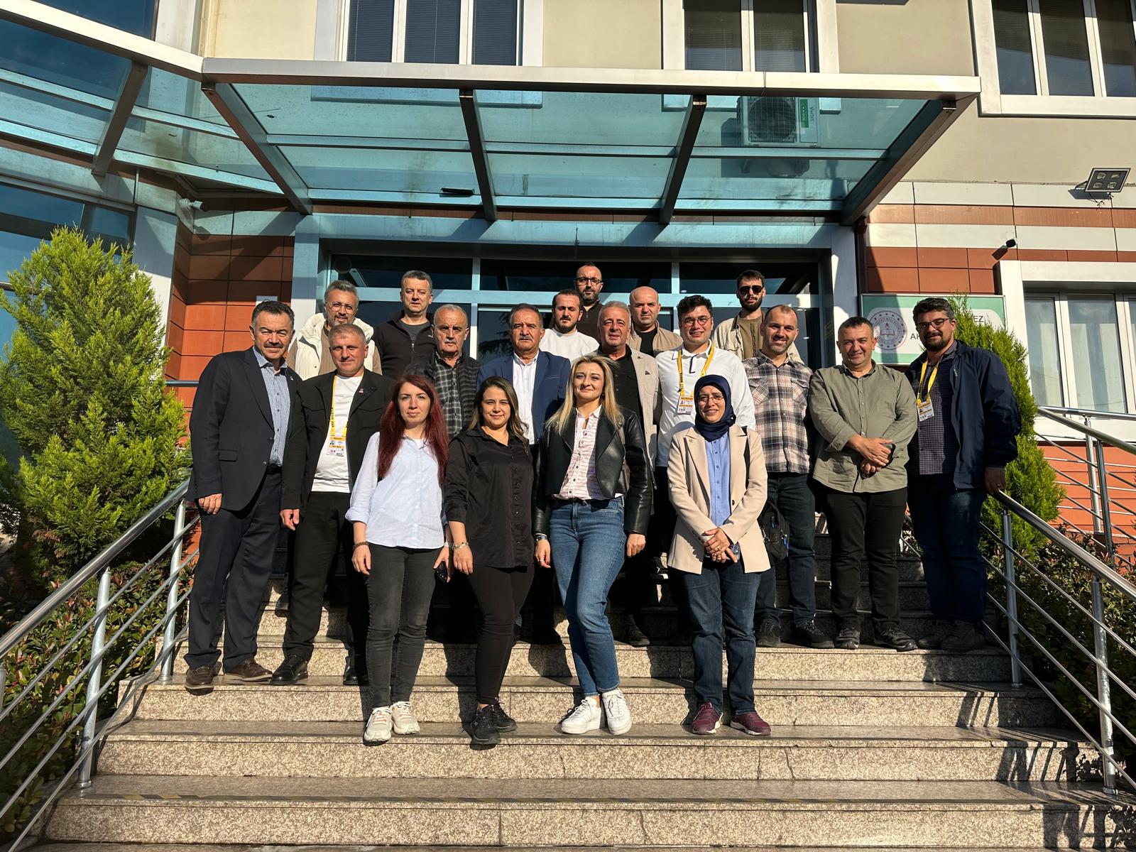 “BİZ BÜYÜK BİR AİLEYİZ“ | Türkiye Spor Yazarları Derneği