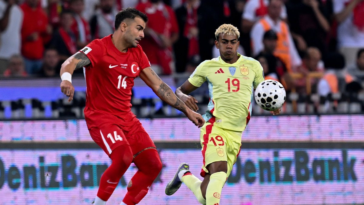 Spor yazarları Türkiye-İspanya maçını yorumladı!