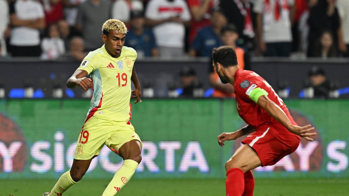 Spor yazarları Türkiye-İspanya maçını değerlendirdi!