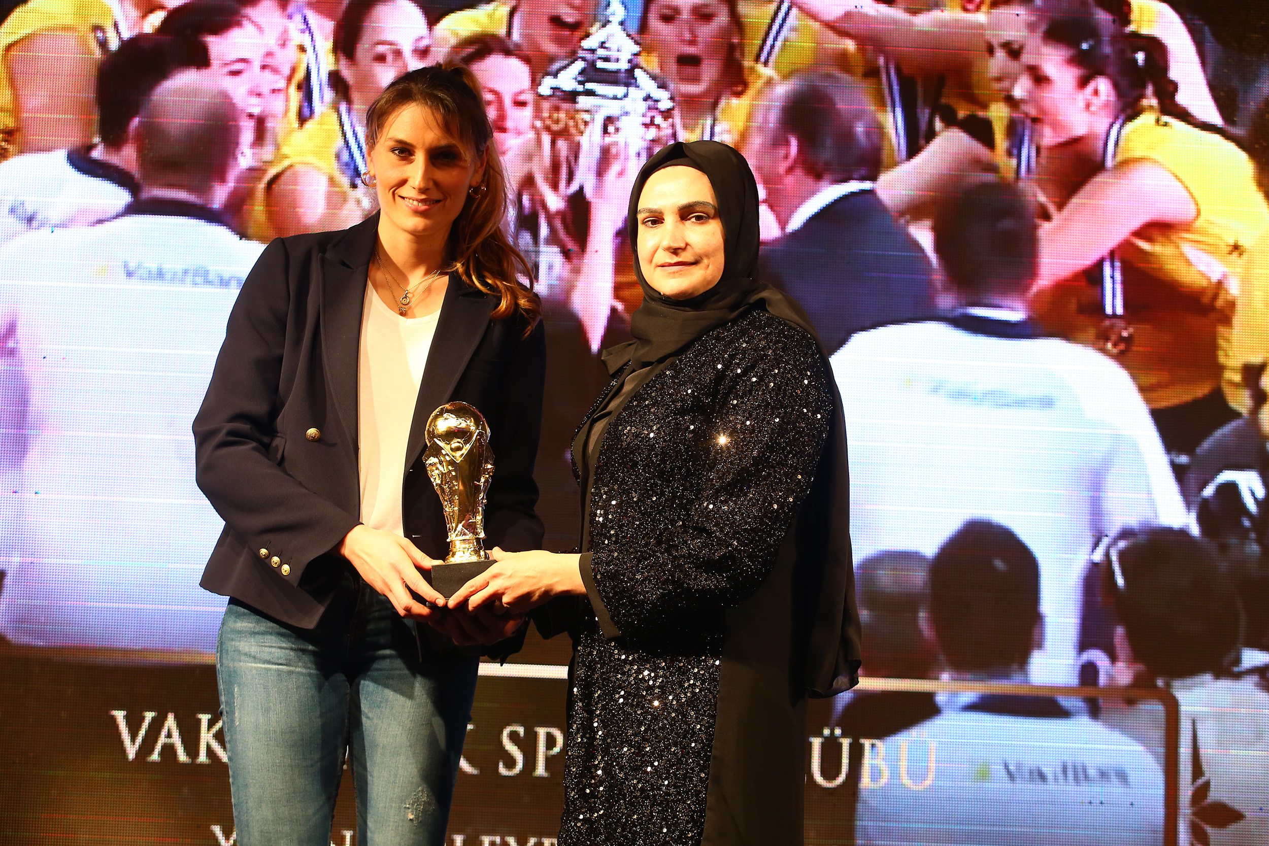 Türkiye Spor Ödülleri Gecesi’nde ‘Türk Voleybolu’ 4 Dalda Ödüle Layık Görüldü - Türkiye Voleybol Federasyonu | TVF