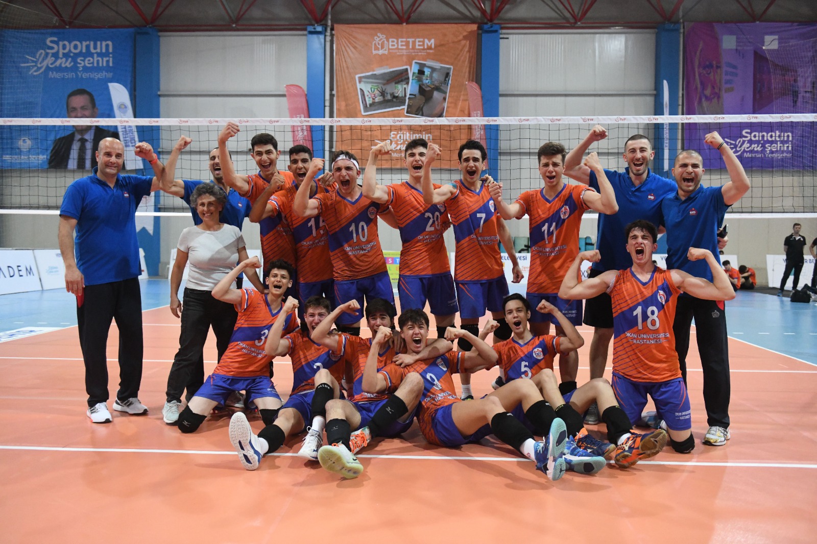 Festival Voleybol Küçük Erkeklerde Şampiyon: Es Spor - Türkiye Voleybol Federasyonu | TVF