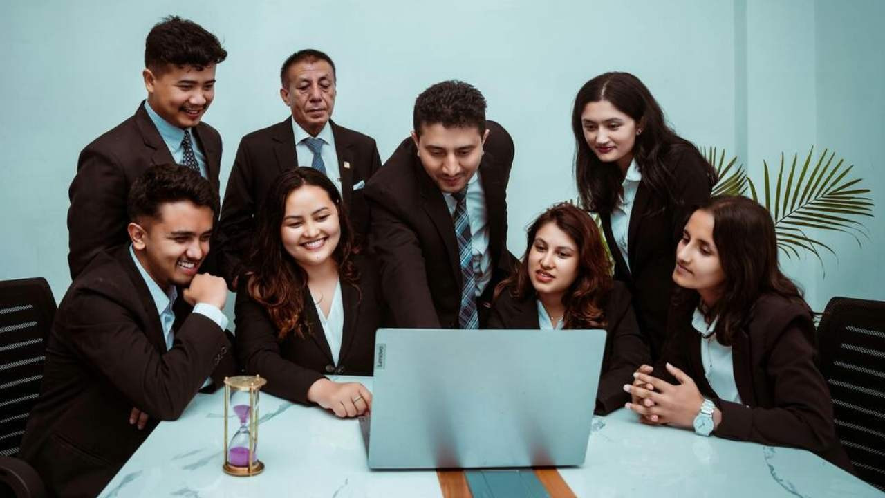 Bu bölümleri okuyan köşeyi dönüyor! 22 yaşında 90 bin dolarla işe başlıyorlar - Dünya Gazetesi