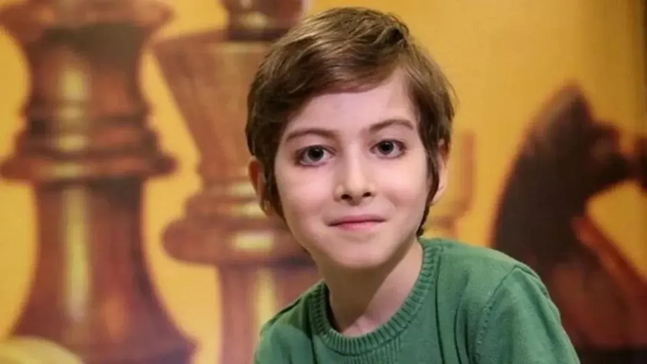 Sosyal medya onu konuşuyor: Filozof Atakan yıllar sonra ortaya çıktı, yeni imajı gündem oldu