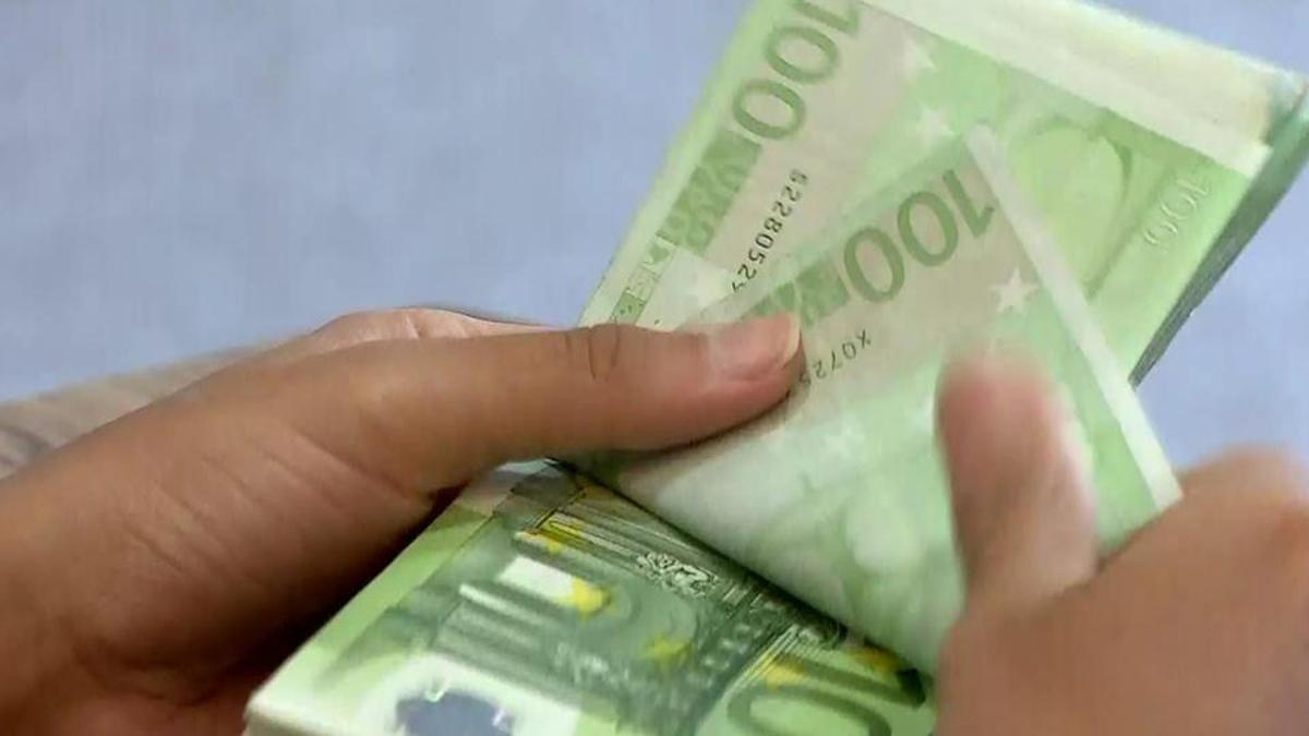 Yetkisiz döviz alım satıma ceza yağdı - Ekonomi Haberleri | Video