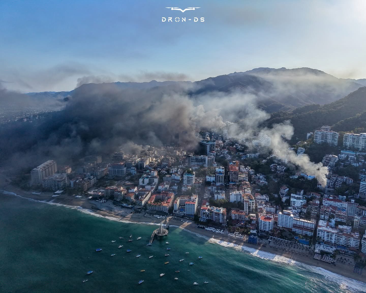 Meksika’daki Çatışmalar Yolcuları Mahsur Bıraktı - HavaSosyalMedya