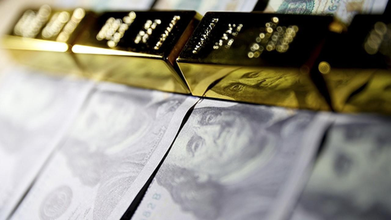US Court Ruling and Geopolitical Risks Drive Gold Prices to Three-Week Highs