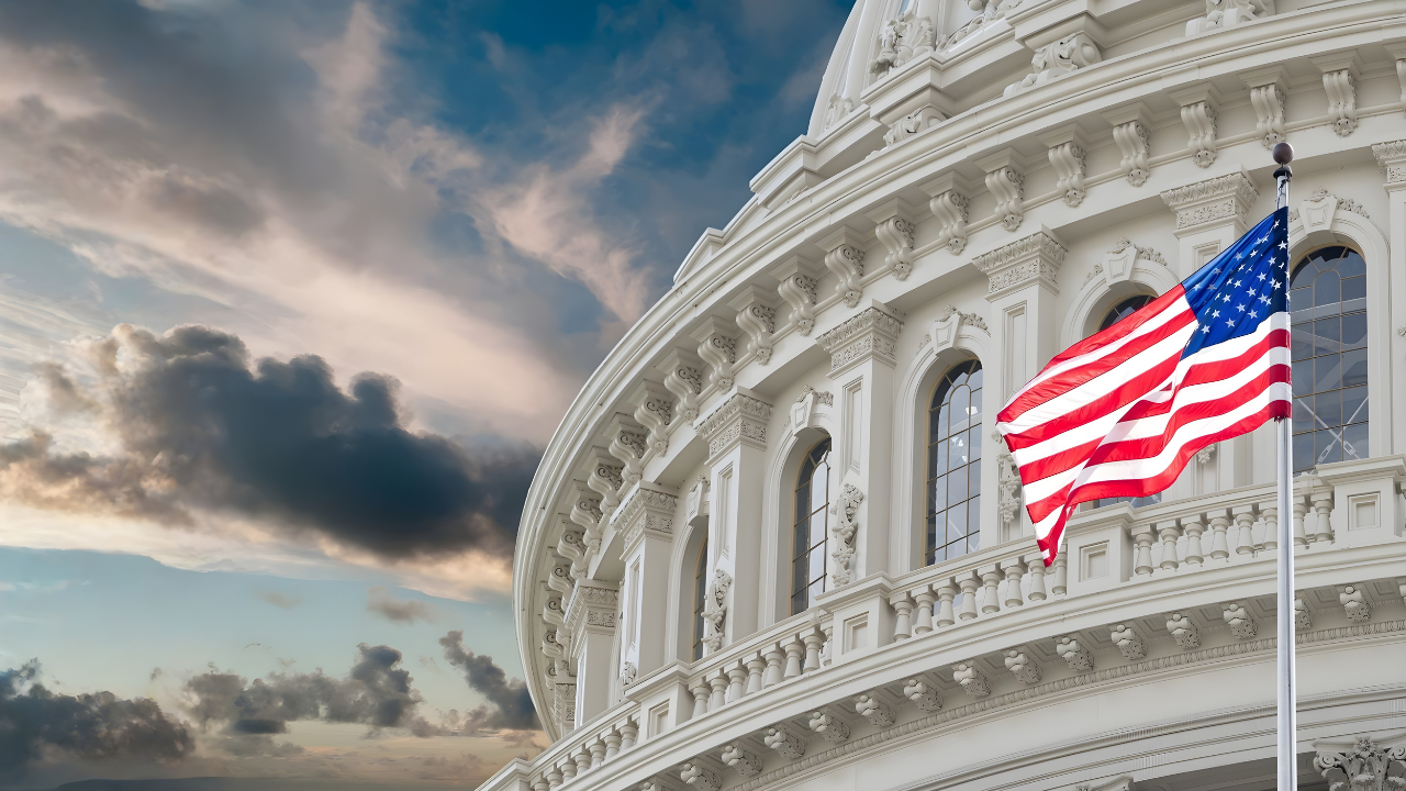 Trump'ın %15'lik Küresel Gümrük Vergisi Kararı ABD Vadeli Endekslerini Düşürdü