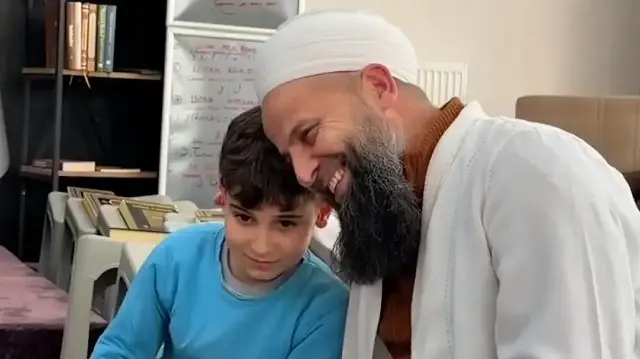 Hasan Kalkan’s Humorous Fasting Dialogue with Student Goes Viral