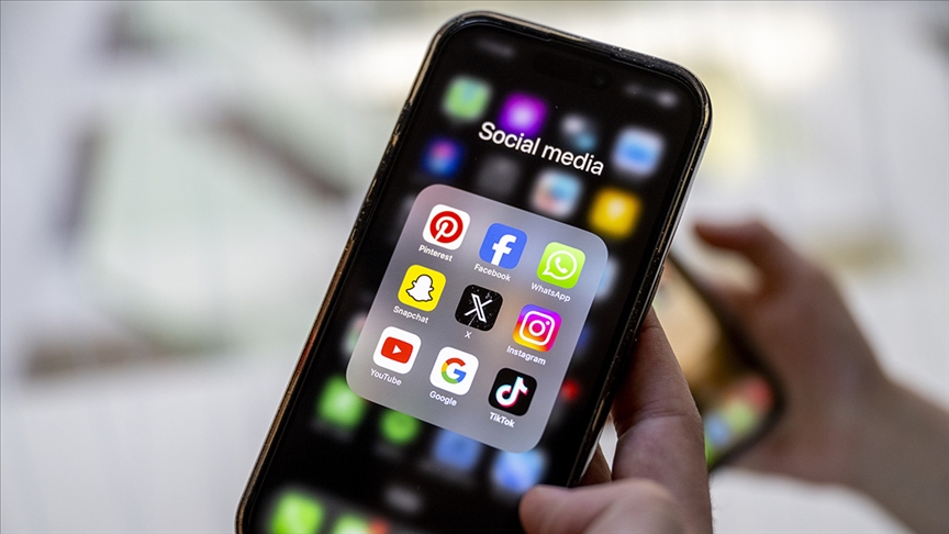 Yeşilay Warns: Uncontrolled Social Media Use Threatens Mental Health and Cognitive Functions