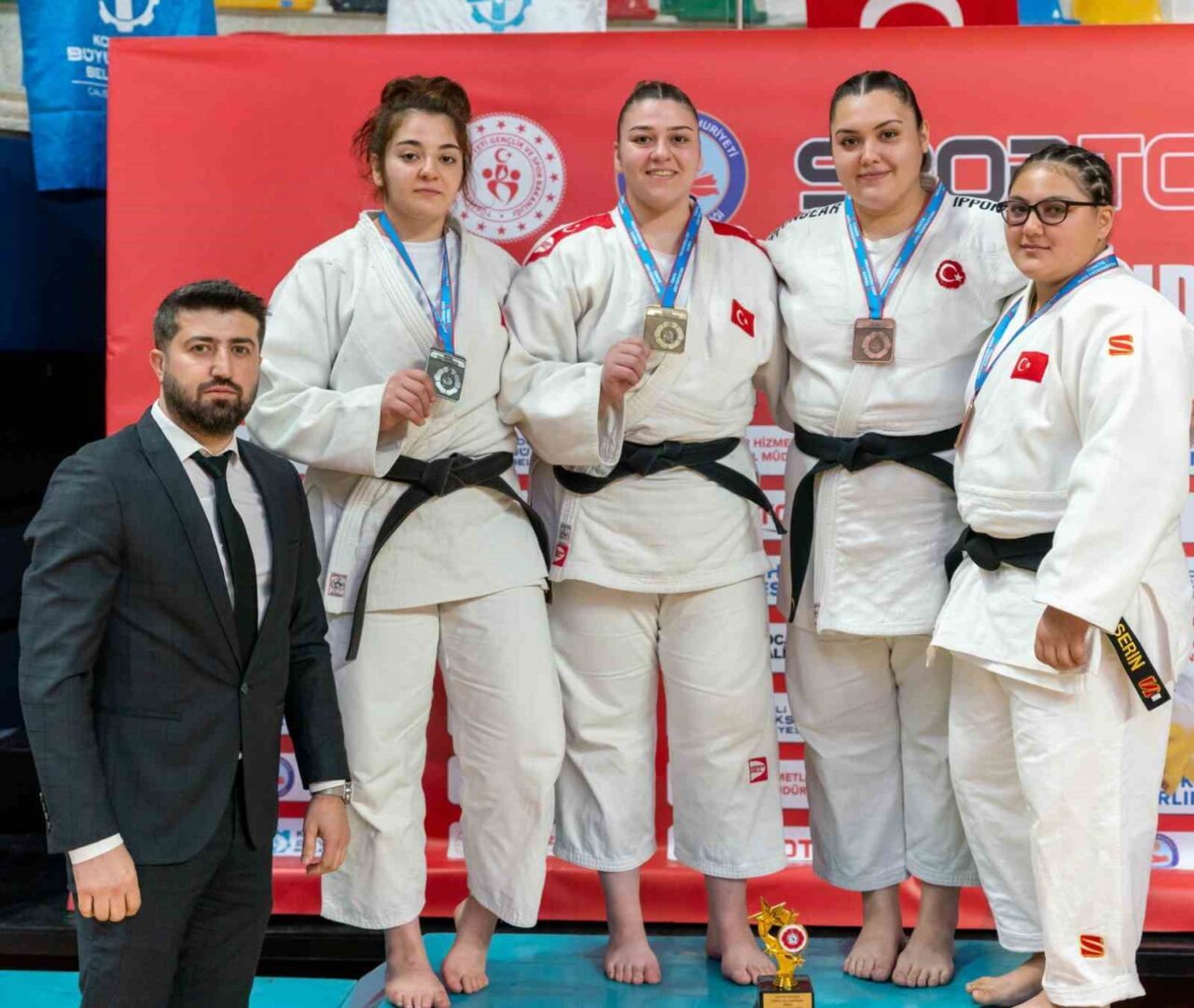 Salihlili Duygu Dirgen Türkiye Judo Şampiyonası'nda Bronz Madalya Kazandı