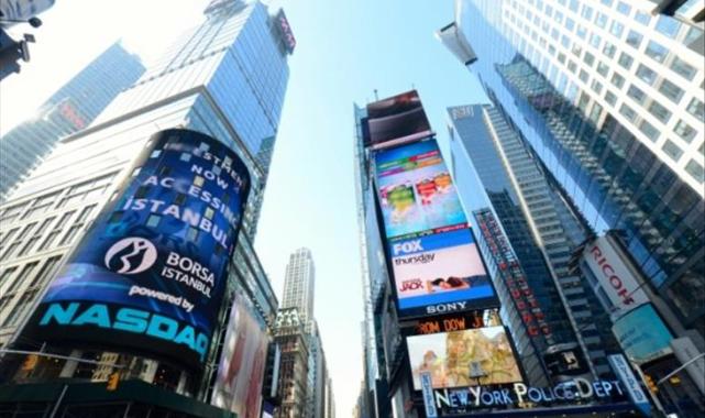 US Markets Open Lower Amid Tariff Uncertainty and Fed Signals