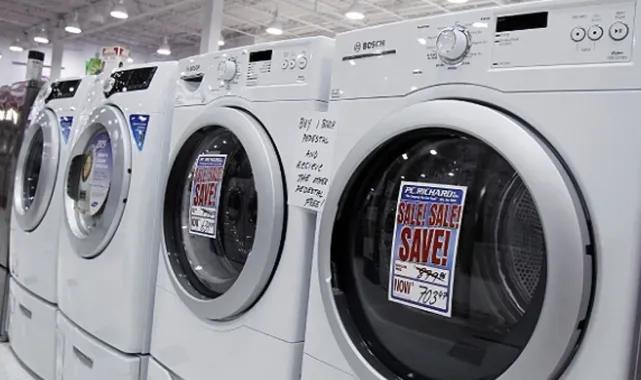 US Factory Orders Fall More Than Expected in December