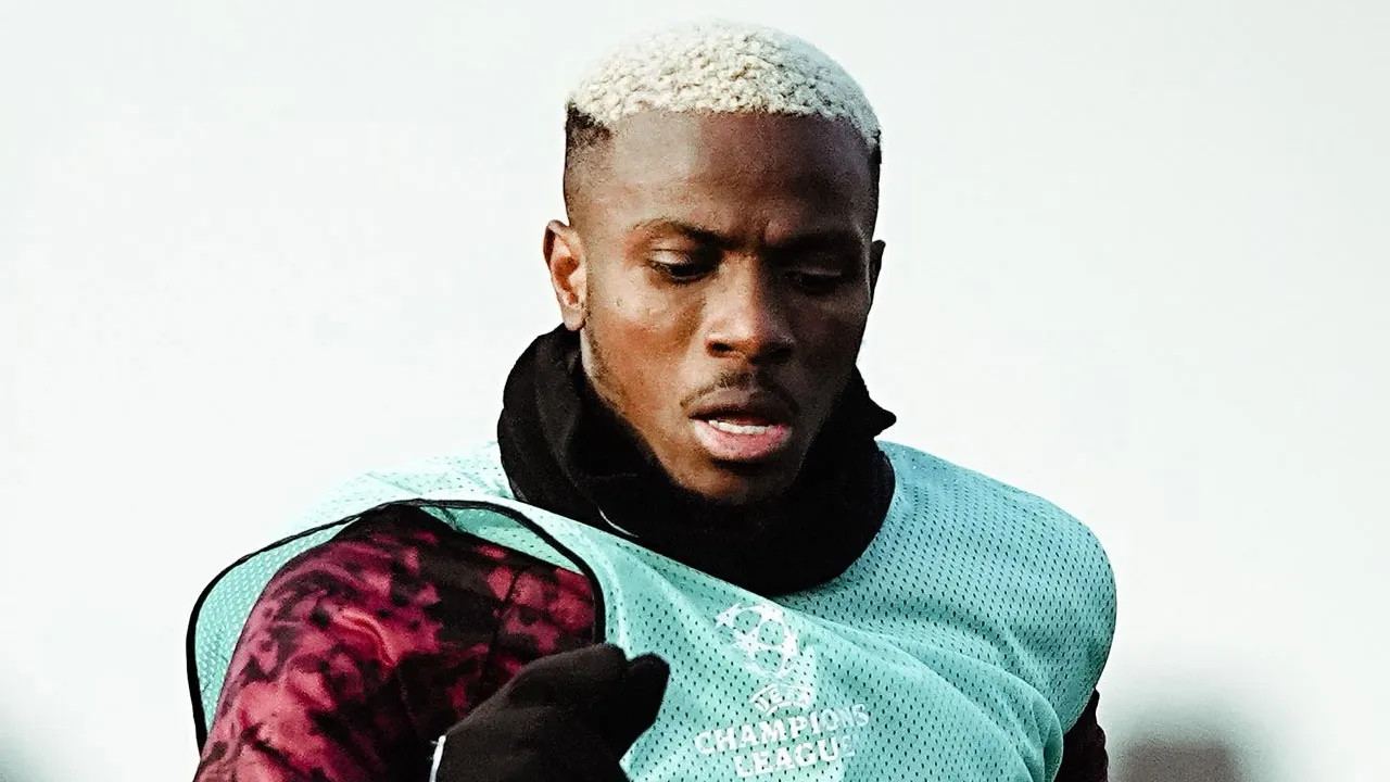 Galatasaray'da Victor Osimhen Takımla Çalışmalara Başladı