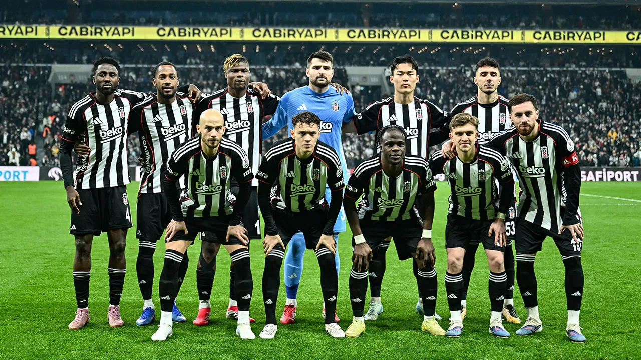 Beşiktaş'ta Emirhan Topçu Sakatlığı: Galatasaray Derbisinde Forma Giyemeyecek