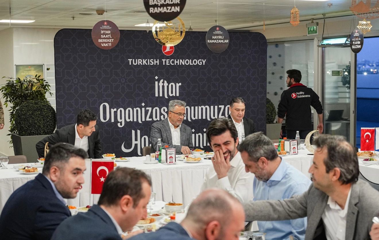Ahmet Bolat Turkish Technology Çalışanlarıyla İftar Programında Bir Araya Geldi