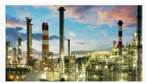 Dual Outlook in Turkey's Economy: Financial Recovery and Industrial Contraction