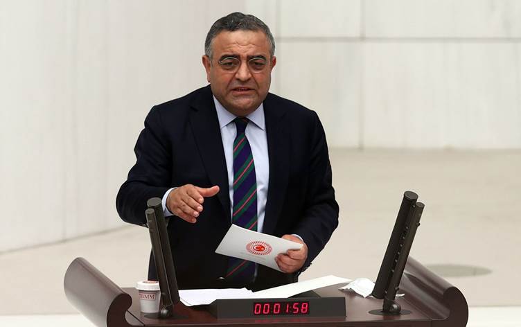 CHP's Tanrıkulu Submits Inquiry to Minister Gürlek on Freedom of Expression and Judicial Processes