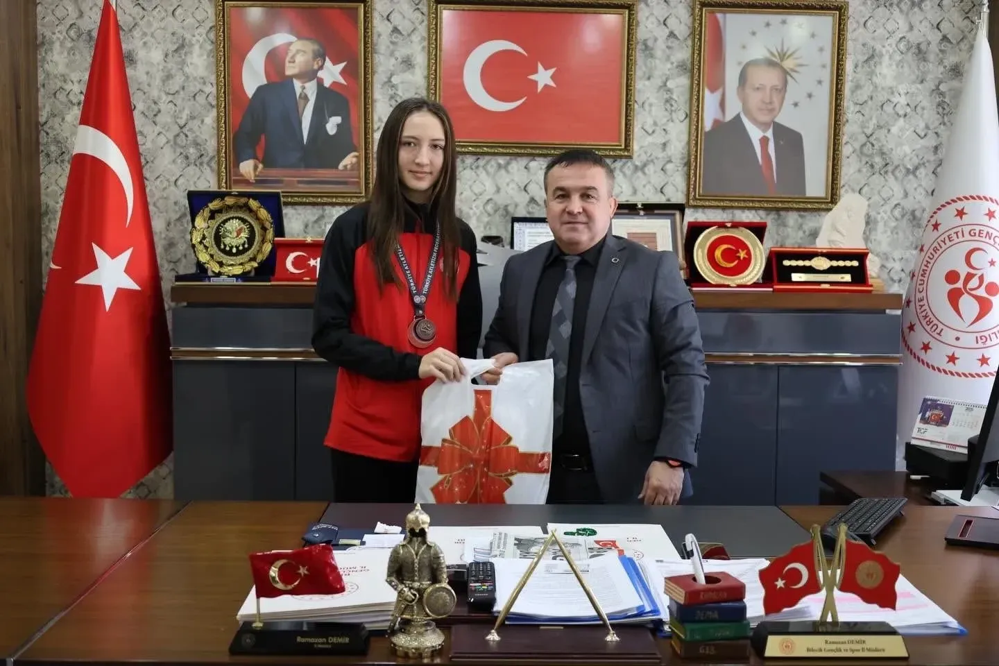 Bilecikli Atlet Ecem Uygun U16 Türkiye Şampiyonası'nda Üçüncü Oldu