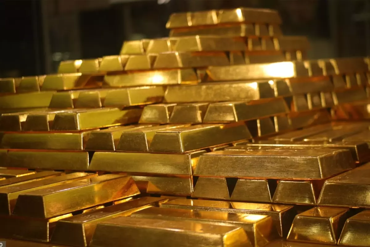 Lebanon Considers Utilizing 280-Ton Gold Reserve to Combat Economic Crisis