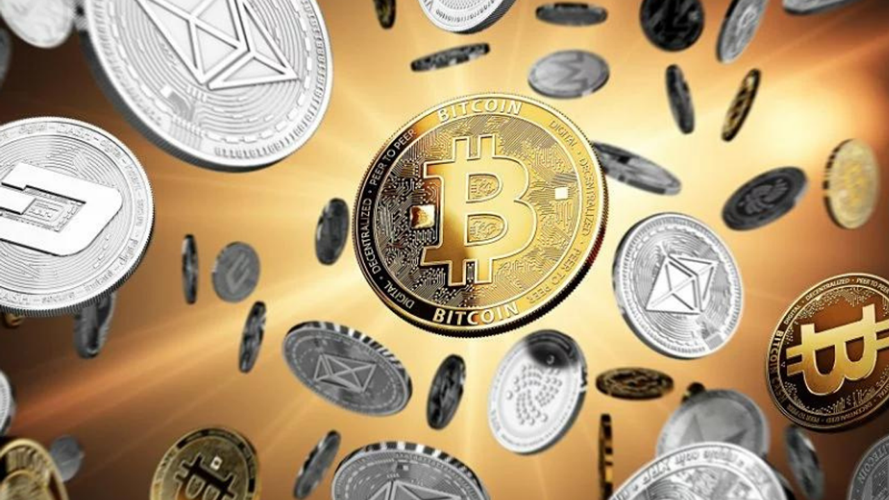 Bitcoin 63 Bin Dolar Sınırında: ETF Çıkışları ve Regülasyon Adımları Piyasayı Şekillendiriyor