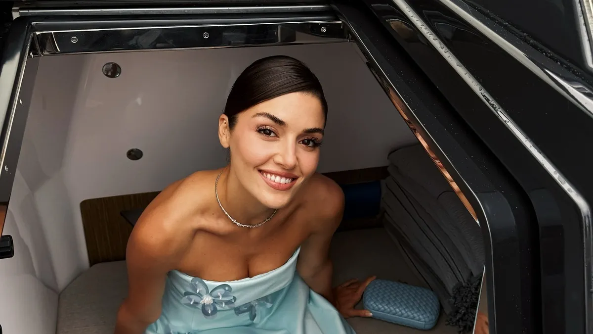 Hande Erçel "yakışıklım" diyerek paylaştı! Sosyal medyada olay oldu...