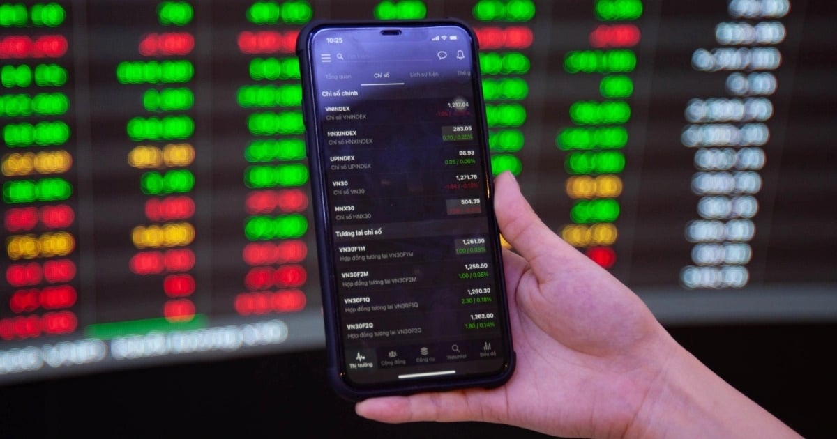 Büyük şirketler hisselerini borsada hızla halka arz ediyor ve bu durum Vietnam borsasında büyük bir yükselişe neden oluyor.