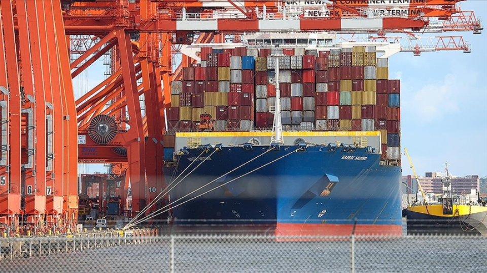 ABD Yüksek Mahkemesi Trump'ın Gümrük Vergisi Yetkisini İptal Etti: 175 Milyar Dolarlık İade Gündemde