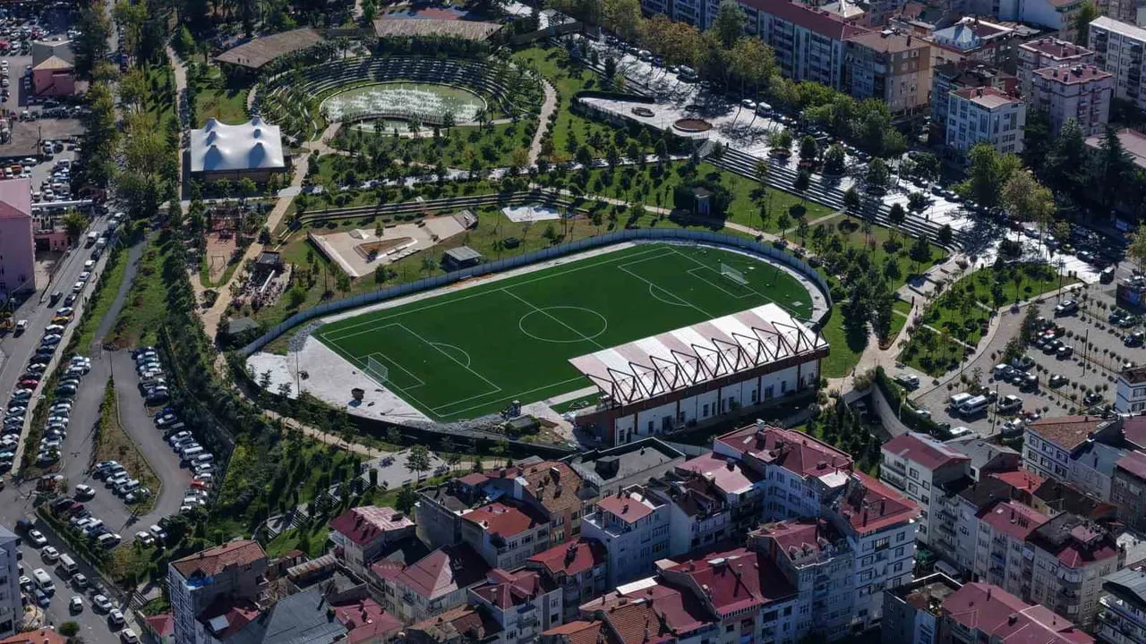 Trabzon'da Türkiye'nin İlk Spor Temalı Millet Bahçesi Açıldı