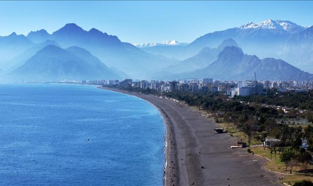 Four Holiday Periods Coincide in Antalya: Tourism Expected to Be Busy