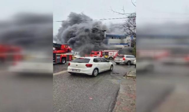 Fire Breaks Out at Cosmetic Factory in Silivri Selimpaşa: Firefighters Respond