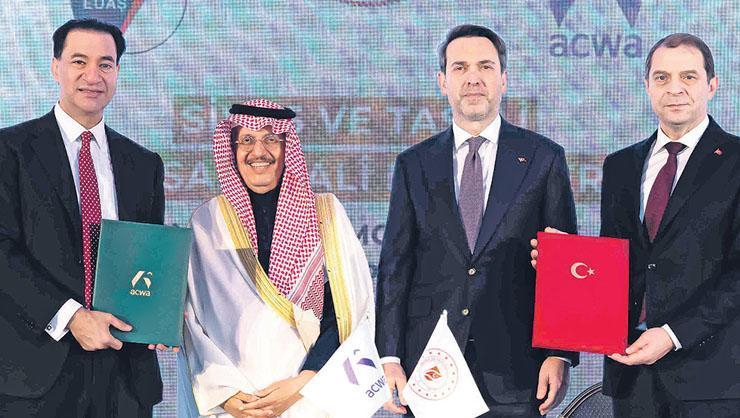 Türkiye ve ACWA Power'dan 2 Milyar Dolarlık Güneş Enerjisi İş Birliği