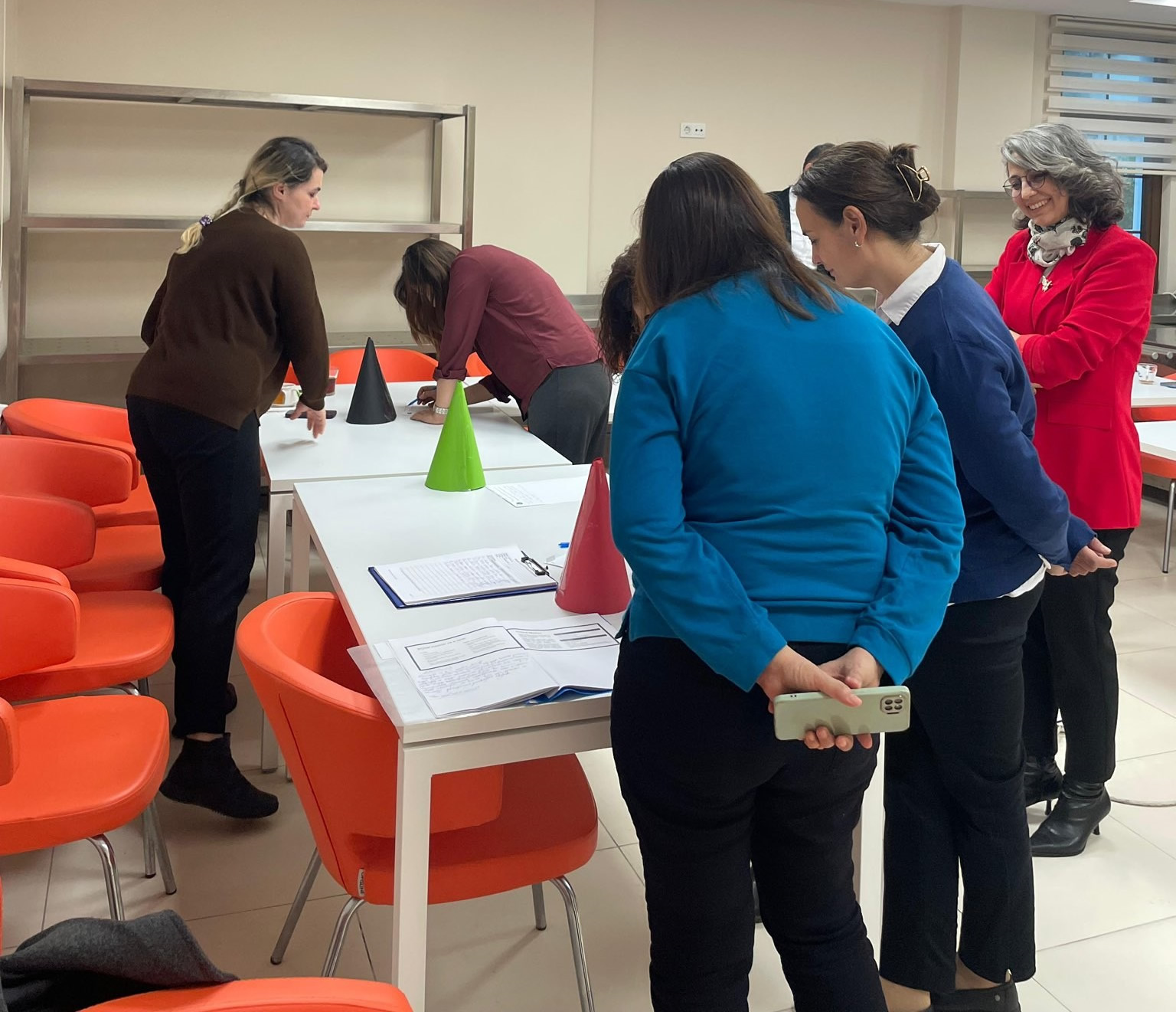 Salihli’de “Sosyal Medya, Dijital Oyunlar ve Bilişim Araçları” Konulu Eğitim Düzenlendi