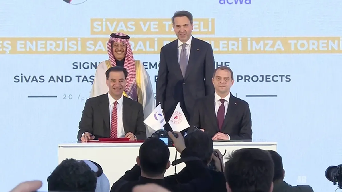Türkiye ve Suudi Arabistan Arasında 2 Bin Megavatlık Güneş Enerjisi Anlaşması
