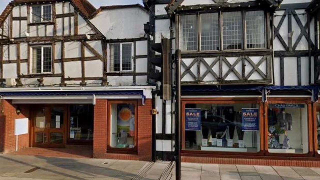 Salisbury'nin 124 Yıllık Tarihi Giyim Mağazası Chas H Baker Kapanıyor